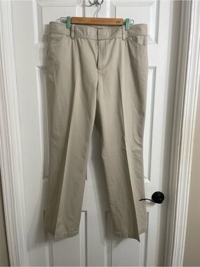Eddie Bauer women’s wrinkle resistant khaki pants